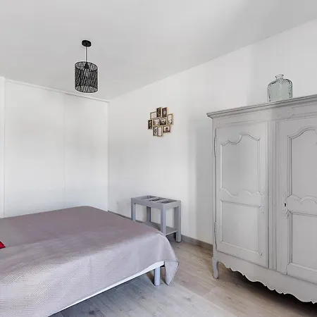 Le Des Hirondelles Casa de Férias *